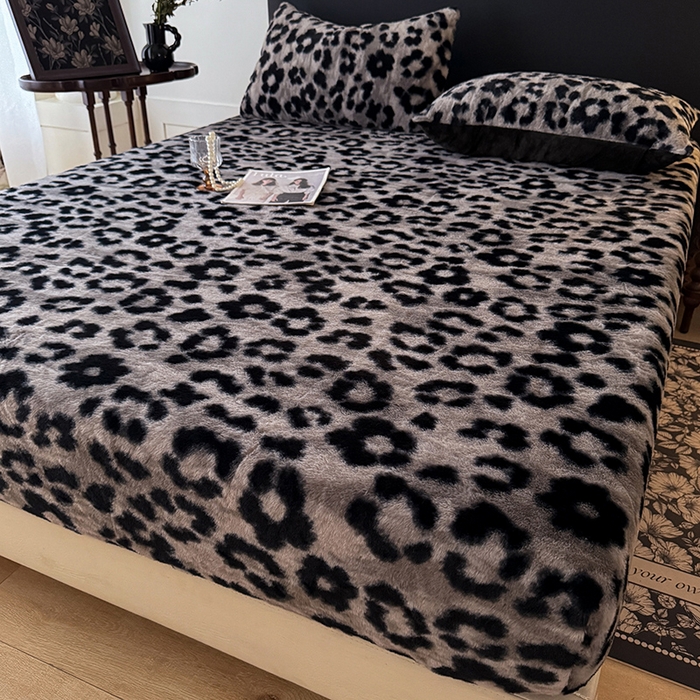 91家纺网 家纺一手货源 找家纺 绒世界 2025秋冬加厚兔绒床笠 兔绒床笠-豹纹灰