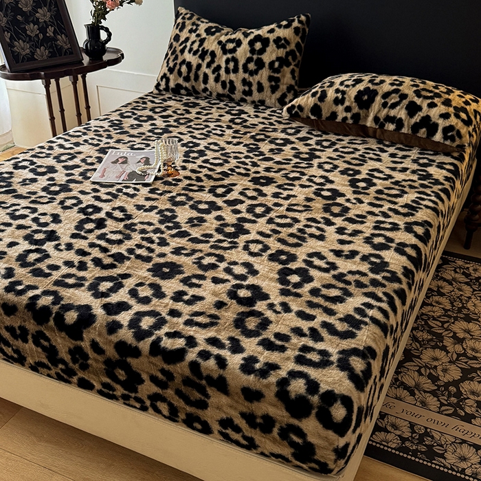 91家纺网 家纺一手货源 找家纺 绒世界 2025秋冬加厚兔绒床笠 兔绒床笠-豹纹咖