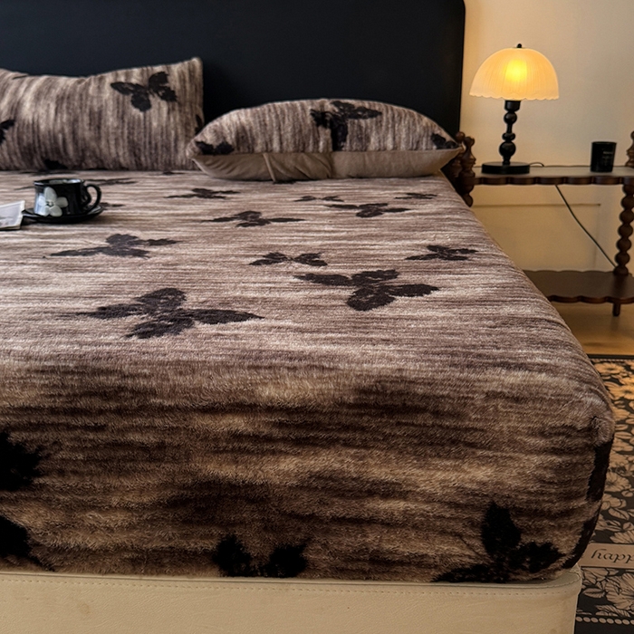 91家纺网 家纺一手货源 找家纺 绒世界 2025秋冬加厚兔绒床笠 兔绒床笠-蝶舞咖