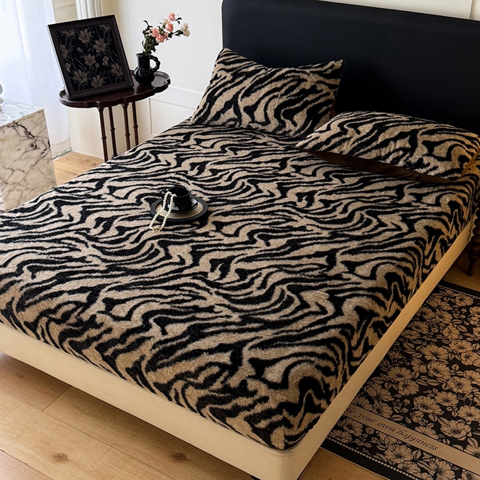 91家纺网 家纺一手货源 找家纺 绒世界 2025秋冬加厚兔绒床笠 兔绒床笠-虎纹