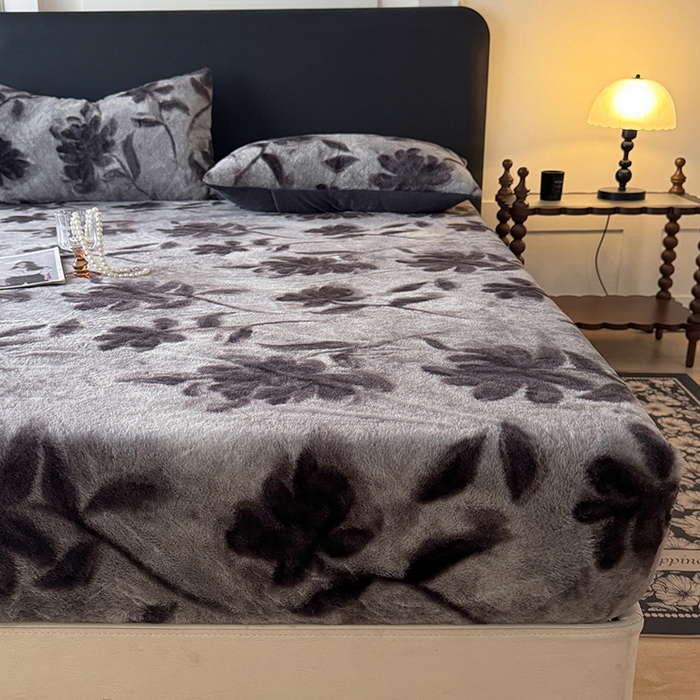 91家纺网 家纺一手货源 找家纺 绒世界 2025秋冬加厚兔绒床笠 兔绒床笠-花影灰