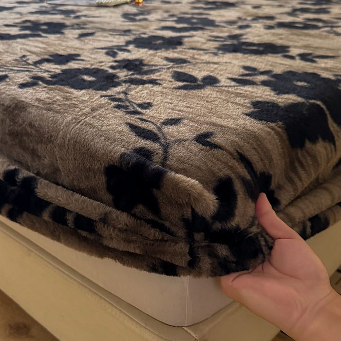 91家纺网 家纺一手货源 找家纺 绒世界 2025秋冬加厚兔绒床笠 兔绒床笠-简爱灰