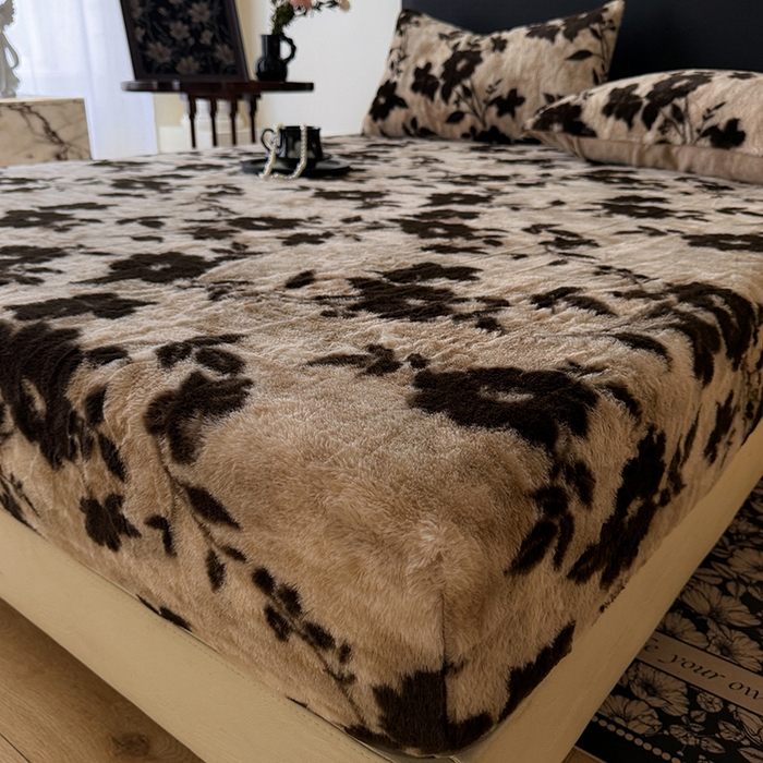 91家纺网 家纺一手货源 找家纺 绒世界 2025秋冬加厚兔绒床笠 兔绒床笠-简爱卡其