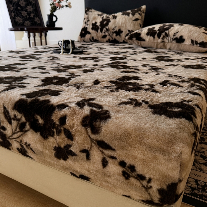 91家纺网 家纺一手货源 找家纺 绒世界 2025秋冬加厚兔绒床笠 兔绒床笠-简爱卡其