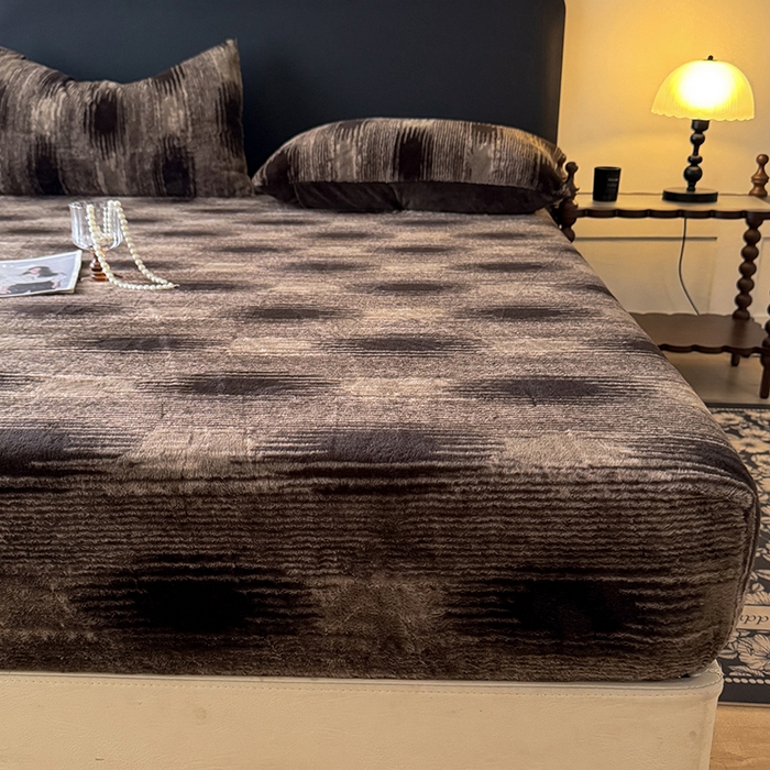 91家纺网 家纺一手货源 找家纺 绒世界 2025秋冬加厚兔绒床笠 兔绒床笠-轮回