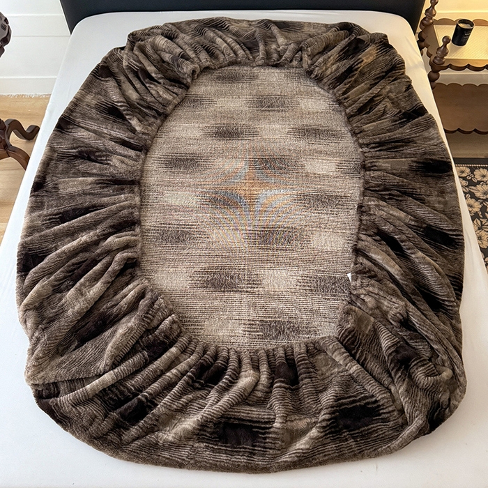 91家纺网 家纺一手货源 找家纺 绒世界 2025秋冬加厚兔绒床笠 兔绒床笠-轮回