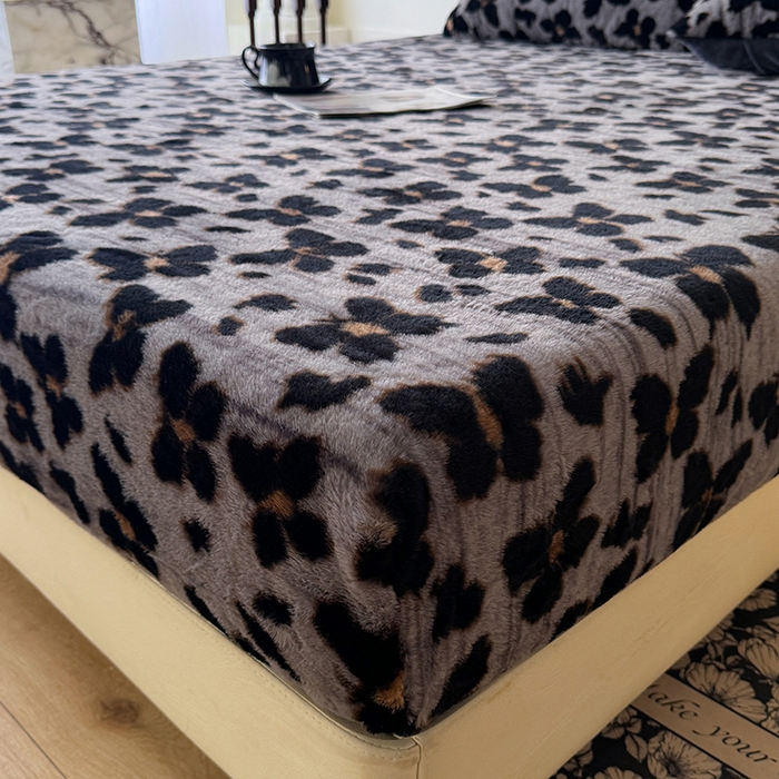 91家纺网 家纺一手货源 找家纺 绒世界 2025秋冬加厚兔绒床笠 兔绒床笠-羽蝶灰