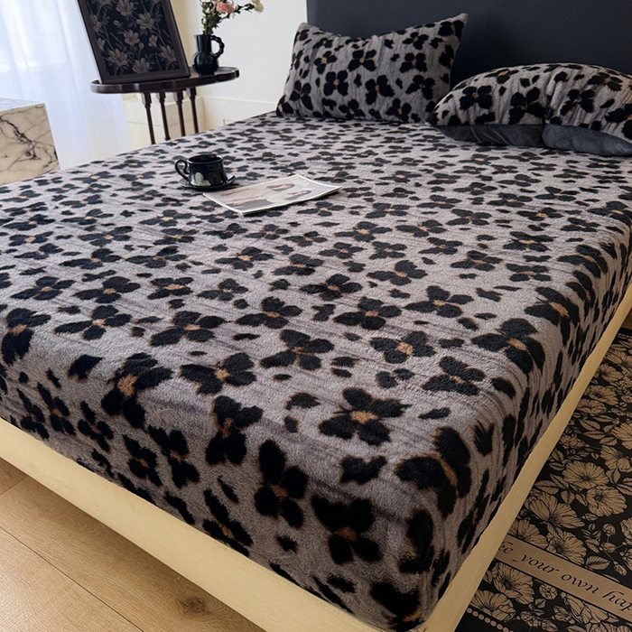 91家纺网 家纺一手货源 找家纺 绒世界 2025秋冬加厚兔绒床笠 兔绒床笠-羽蝶灰