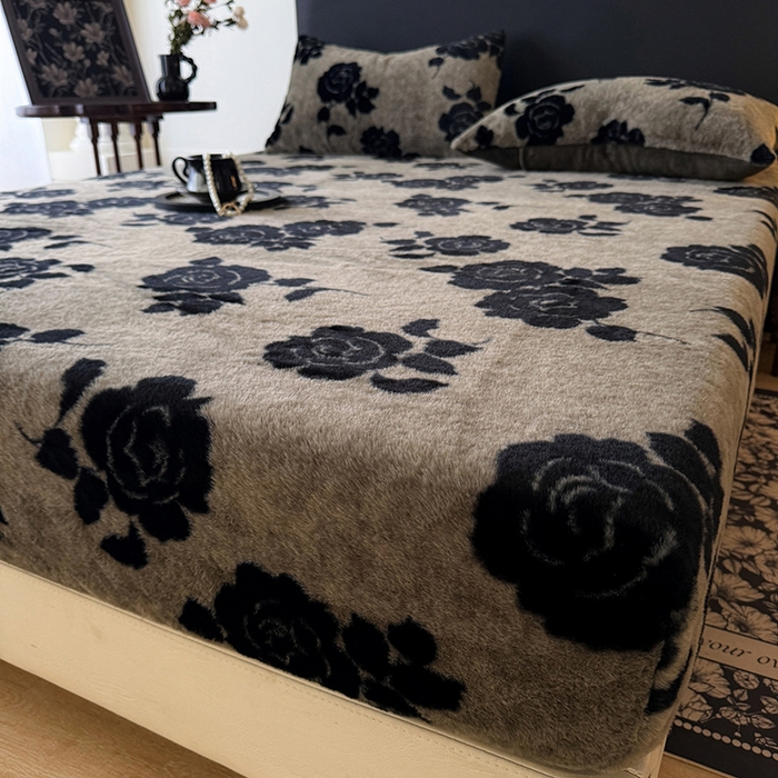 91家纺网 家纺一手货源 找家纺 绒世界 2025秋冬加厚兔绒床笠 兔绒床笠-绽放灰