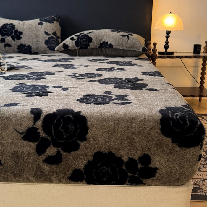 91家纺网 家纺一手货源 找家纺 绒世界 2025秋冬加厚兔绒床笠 兔绒床笠-绽放灰