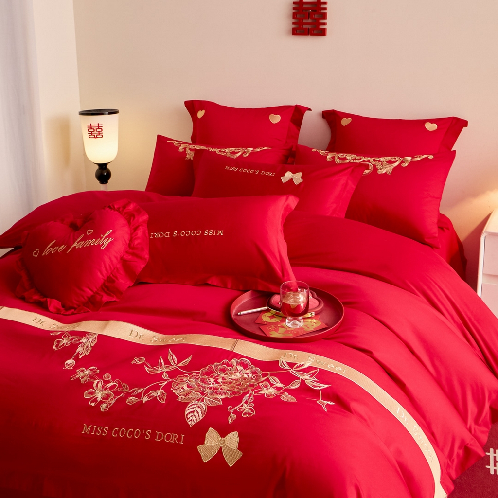 91家纺网 家纺一手货源 找家纺 东方合美（原：皇家传奇） 2025新款婚庆小红书化纤系列二 相爱-金