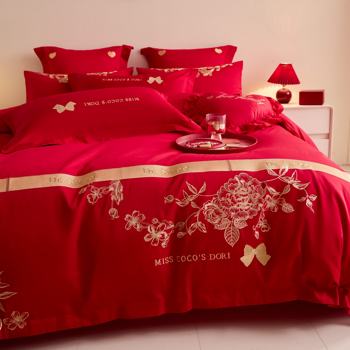 91家纺网 家纺一手货源 找家纺 东方合美（原：皇家传奇） 2025新款婚庆小红书化纤系列二 相爱-金