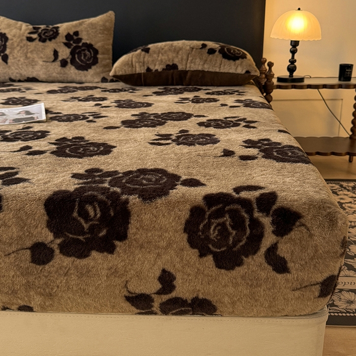 91家纺网 家纺一手货源 找家纺 绒世界 2025秋冬加厚兔绒床笠 兔绒床笠-绽放咖