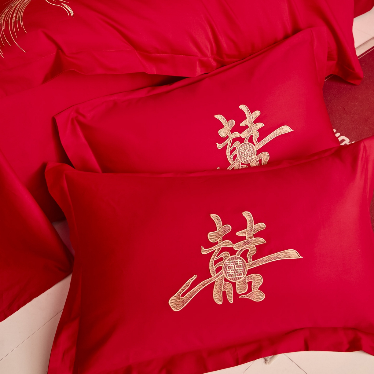 91家纺网 家纺一手货源 找家纺 东方合美（原：皇家传奇） 2025新款婚庆小红书化纤系列二 新婚喜乐-金