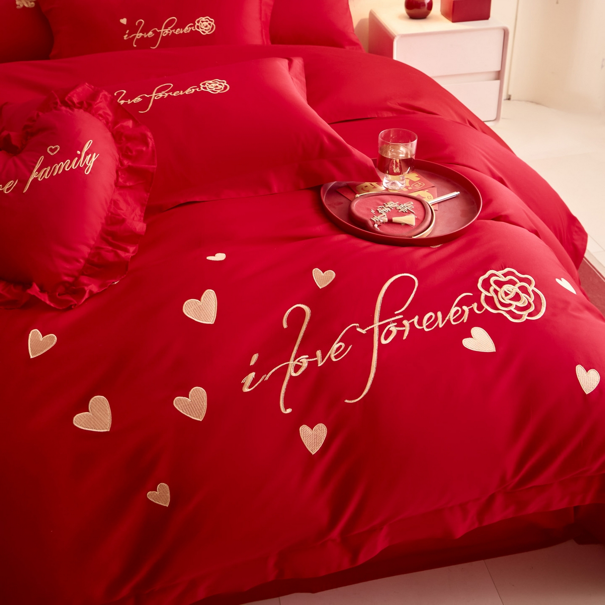 91家纺网 家纺一手货源 找家纺 东方合美（原：皇家传奇） 2025新款婚庆小红书化纤系列二 喜爱