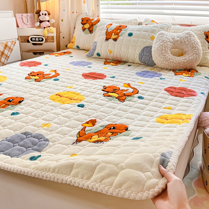 91家纺网 家纺一手货源 找家纺 徕米家居 2025新款牛奶绒加棉床盖品床盖单件单床盖 小火龙