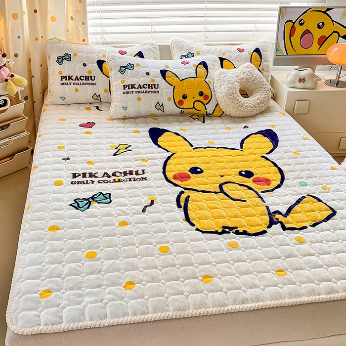 91家纺网 家纺一手货源 找家纺 徕米家居 2025新款牛奶绒加棉床盖品床盖单件单床盖 Q版皮卡丘