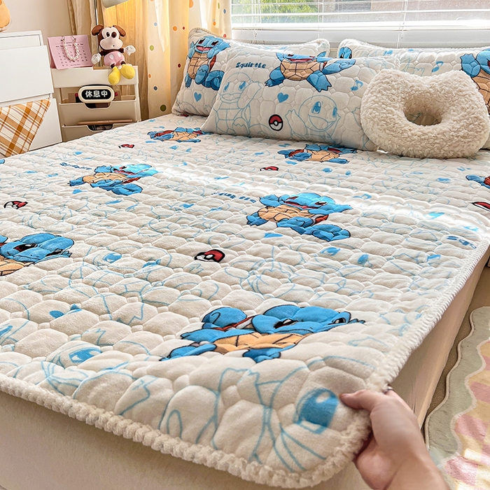 91家纺网 家纺一手货源 找家纺 徕米家居 2025新款牛奶绒加棉床盖品床盖单件单床盖 杰尼龟