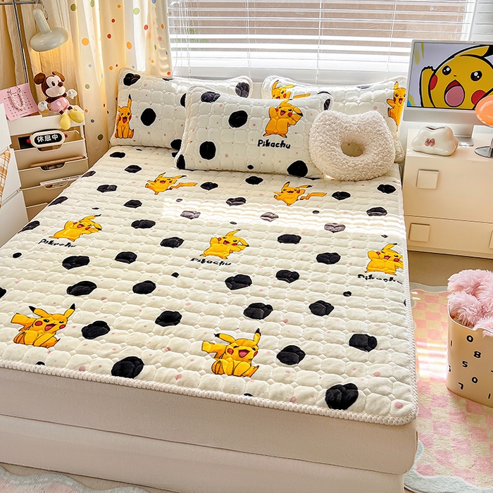 91家纺网 家纺一手货源 找家纺 徕米家居 2025新款牛奶绒加棉床盖品床盖单件单床盖 波点皮卡丘