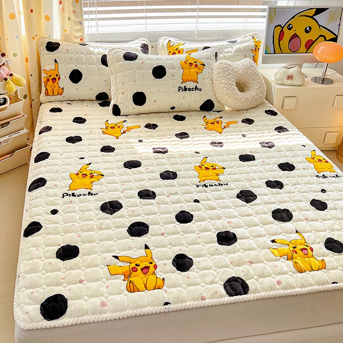 91家纺网 家纺一手货源 找家纺 徕米家居 2025新款牛奶绒加棉床盖品床盖单件单床盖 波点皮卡丘