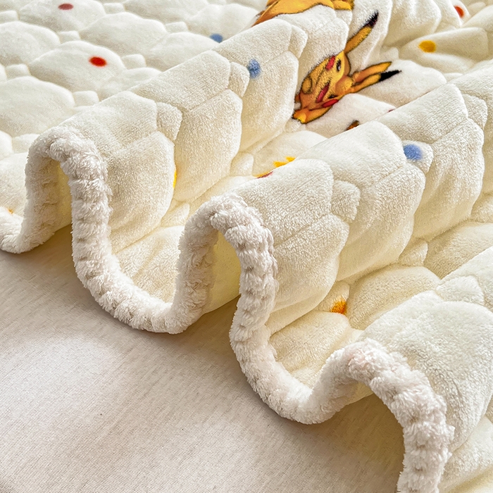 91家纺网 家纺一手货源 找家纺 徕米家居 2025新款牛奶绒加棉床盖品床盖单件单床盖 皮卡丘伙伴