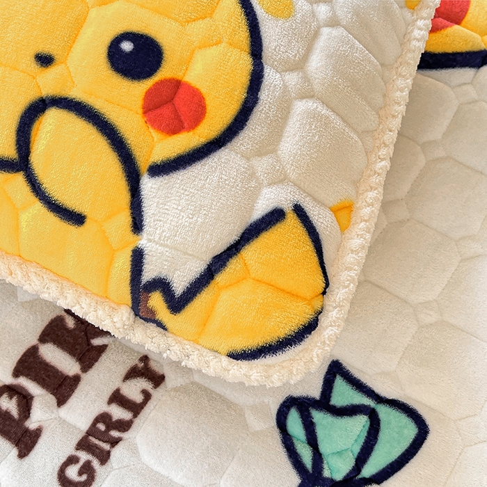 91家纺网 家纺一手货源 找家纺 徕米家居 2025新款牛奶绒加棉床盖品床盖单件单床盖 Q版皮卡丘