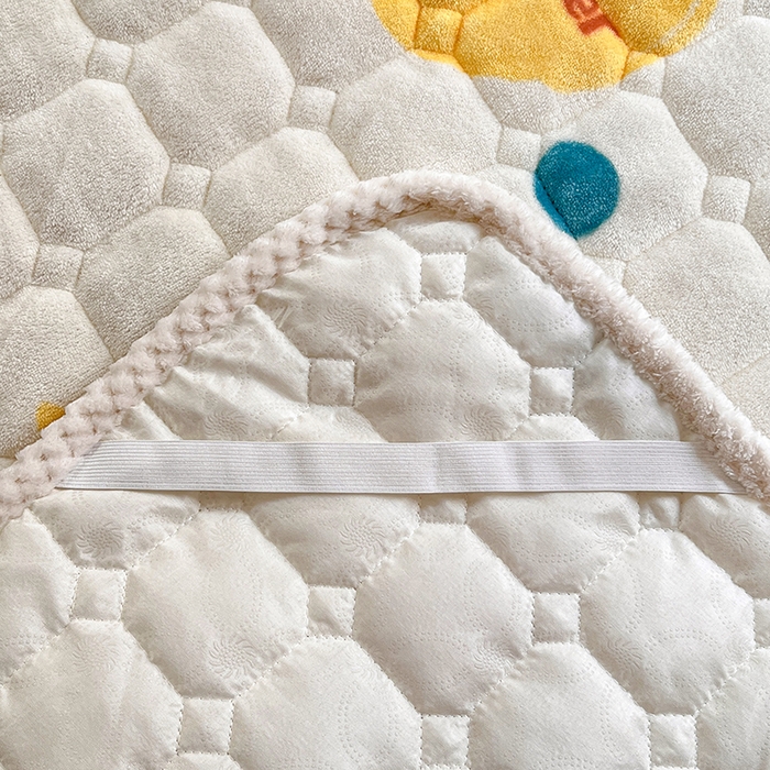 91家纺网 家纺一手货源 找家纺 徕米家居 2025新款牛奶绒加棉床盖品床盖单件单床盖 小火龙