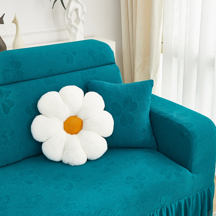91家纺网 家纺一手货源 找家纺 千彤沙发垫  2025新款防滑防尘优雅百褶裙边全包款沙发笠沙发套罩--三叶草系列 孔雀蓝