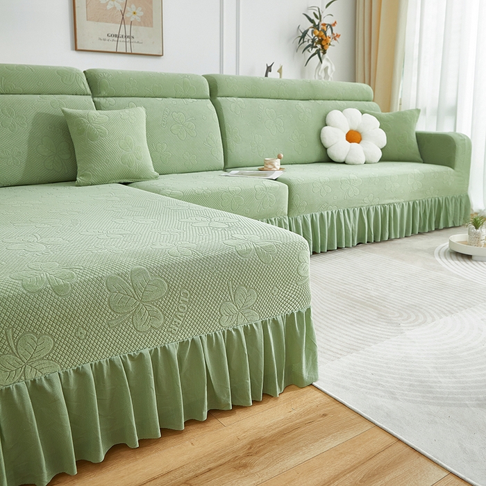 91家纺网 家纺一手货源 找家纺 千彤沙发垫  2025新款防滑防尘优雅百褶裙边全包款沙发笠沙发套罩--三叶草系列 浅绿