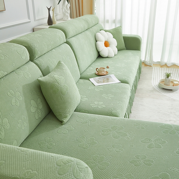 91家纺网 家纺一手货源 找家纺 千彤沙发垫  2025新款防滑防尘优雅百褶裙边全包款沙发笠沙发套罩--三叶草系列 浅绿