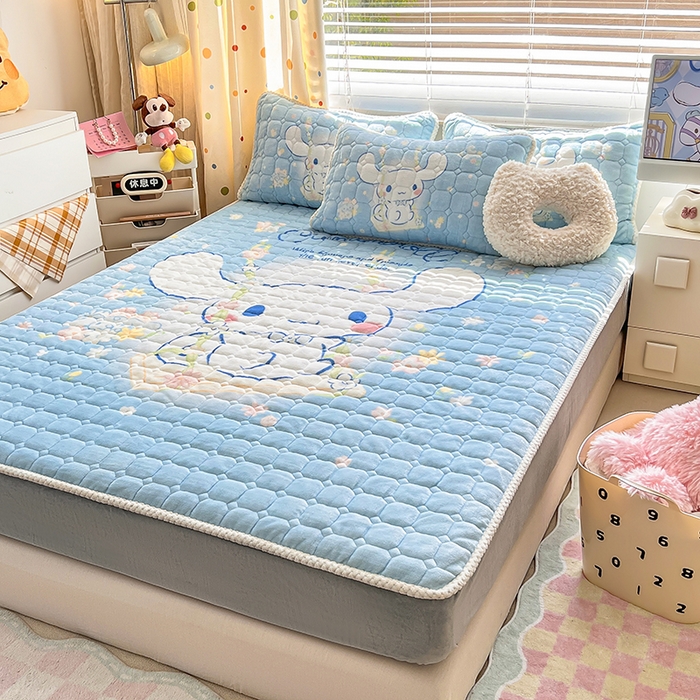 91家纺网 家纺一手货源 找家纺 徕米家居 2025新款牛奶绒加棉床笠单品床笠单件单床笠 大版大耳狗