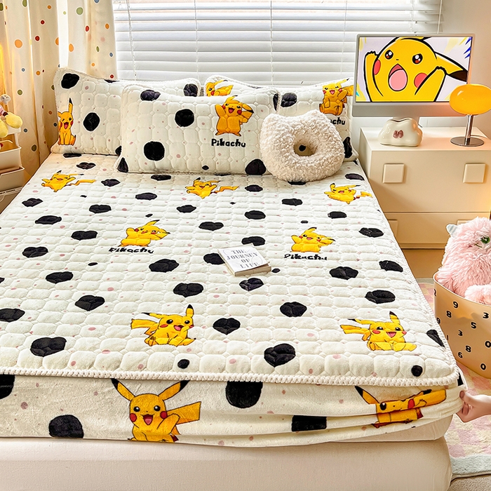 91家纺网 家纺一手货源 找家纺 徕米家居 2025新款牛奶绒加棉床笠单品床笠单件单床笠 波点皮卡丘