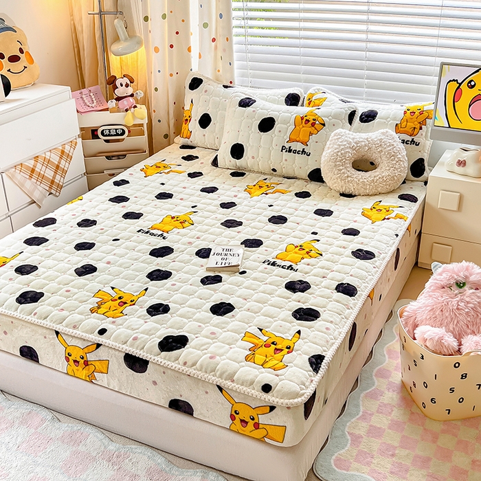 91家纺网 家纺一手货源 找家纺 徕米家居 2025新款牛奶绒加棉床笠单品床笠单件单床笠 波点皮卡丘