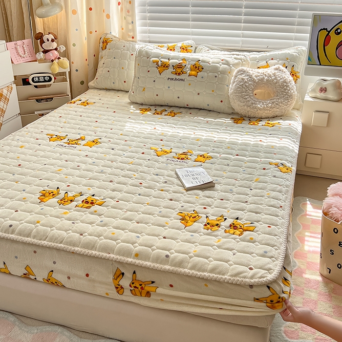 91家纺网 家纺一手货源 找家纺 徕米家居 2025新款牛奶绒加棉床笠单品床笠单件单床笠 皮卡丘伙伴