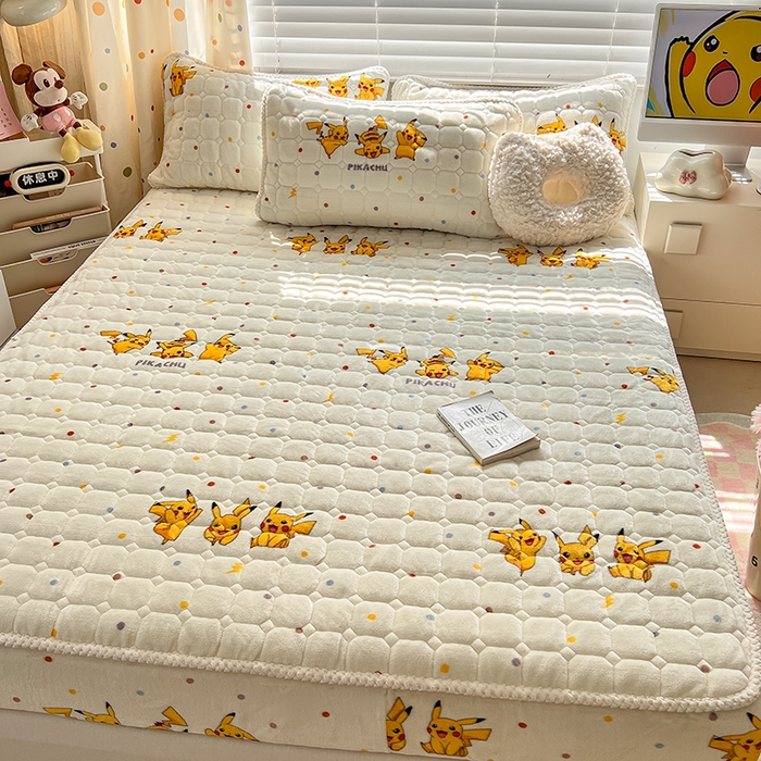 91家纺网 家纺一手货源 找家纺 徕米家居 2025新款牛奶绒加棉床笠单品床笠单件单床笠 皮卡丘伙伴