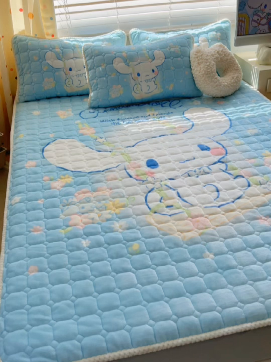 91家纺网 家纺一手货源 找家纺 徕米家居 2025新款牛奶绒加棉床笠单品床笠单件单床笠 大版大耳狗