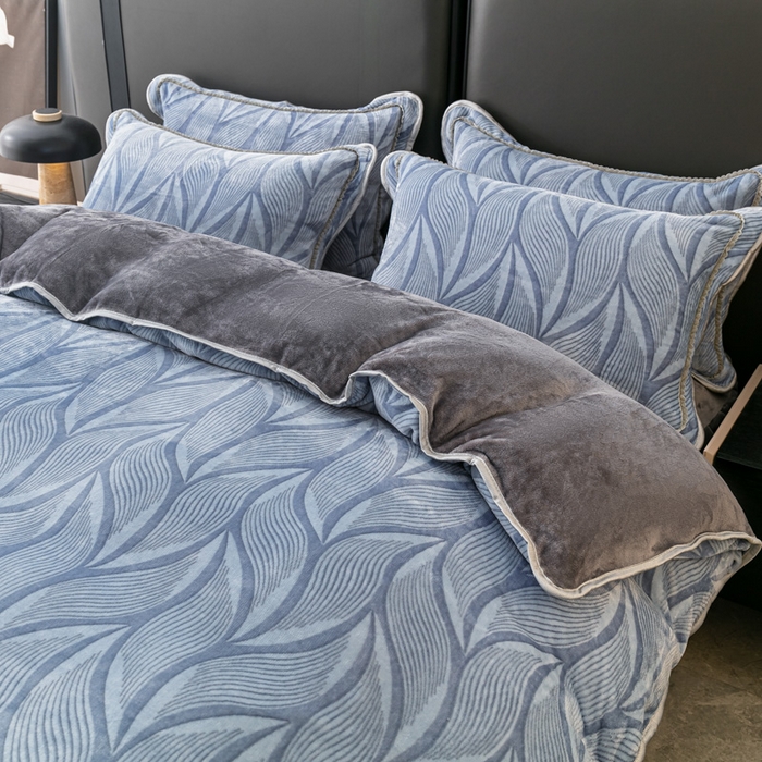 91家纺网 家纺一手货源 找家纺 （总）栩裕 2025新款7斤重牛奶金貂绒印花牛奶绒四件套