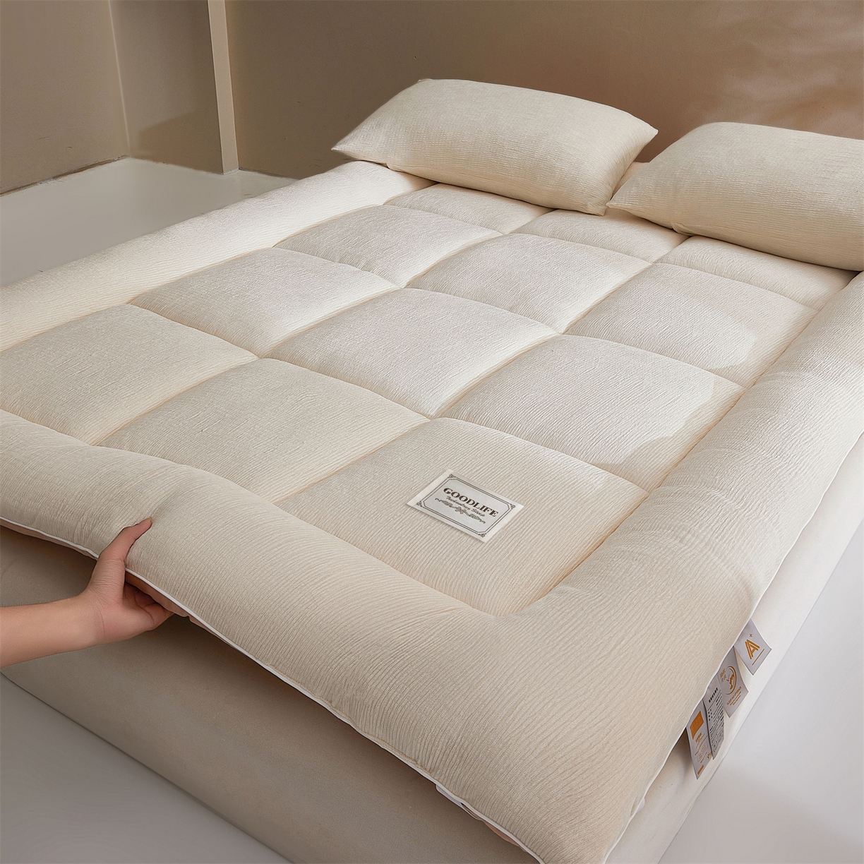 91家纺网 家纺一手货源 找家纺 （总）雯豆家纺 2025新款皱皱绒加厚款床垫床护垫保暖床褥子