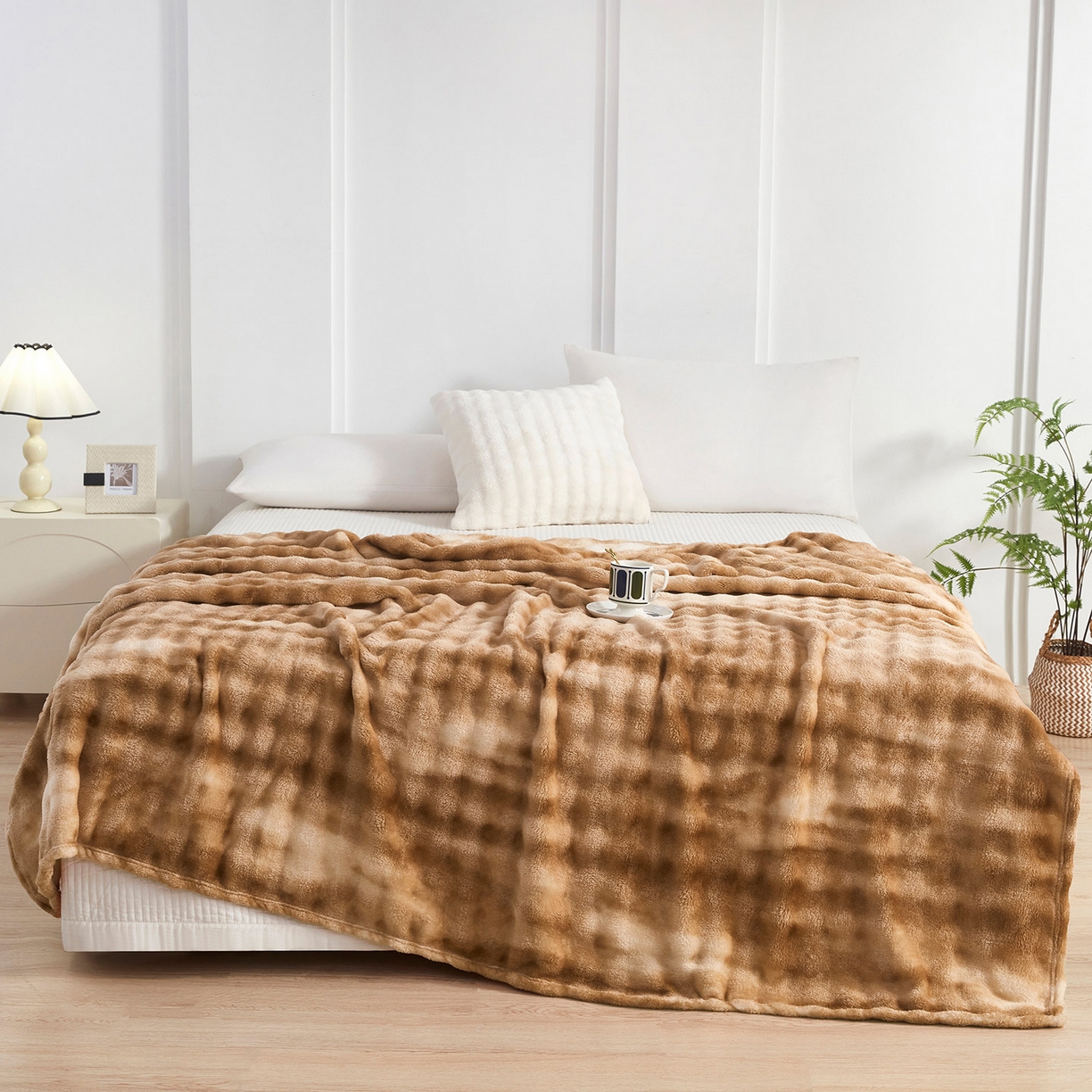 91家纺网 家纺一手货源 找家纺 （总）悦织湾家纺 2025新款仿兔毛绒托斯仿兔毛绒毛毯纯色印花牛奶绒休闲盖毯午睡小毯子