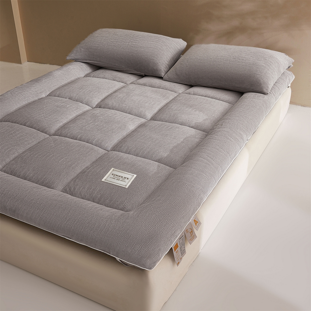 91家纺网 家纺一手货源 找家纺 雯豆家纺 2025新款皱皱绒加厚款床垫床护垫保暖床褥子 皱皱绒床褥-高级灰