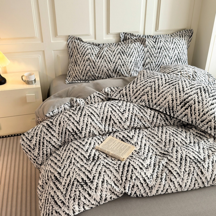 91家纺网 家纺一手货源 找家纺 典曼家纺 2025新款原棉加厚磨毛印花四件套 麦语-灰