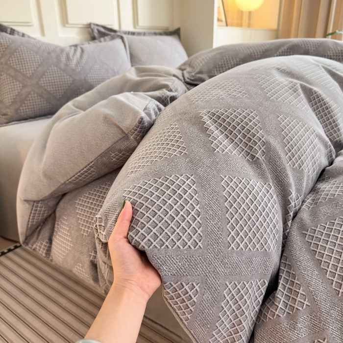 91家纺网 家纺一手货源 找家纺 典曼家纺 2025新款原棉加厚磨毛印花四件套 轻奢生活