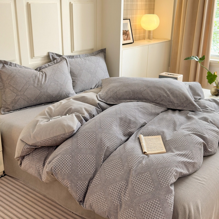 91家纺网 家纺一手货源 找家纺 典曼家纺 2025新款原棉加厚磨毛印花四件套 轻奢生活