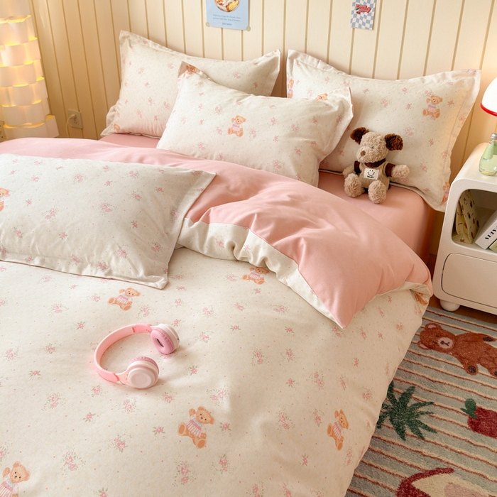 91家纺网 家纺一手货源 找家纺 典曼家纺 2025新款原棉加厚磨毛印花四件套 甜心小熊