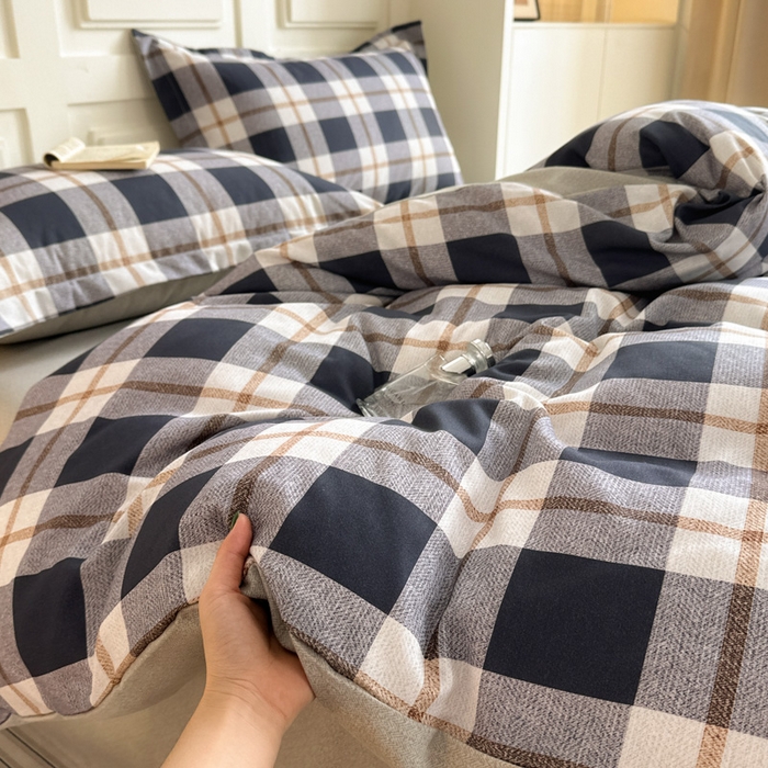 91家纺网 家纺一手货源 找家纺 典曼家纺 2025新款原棉加厚磨毛印花四件套 意林（兰）