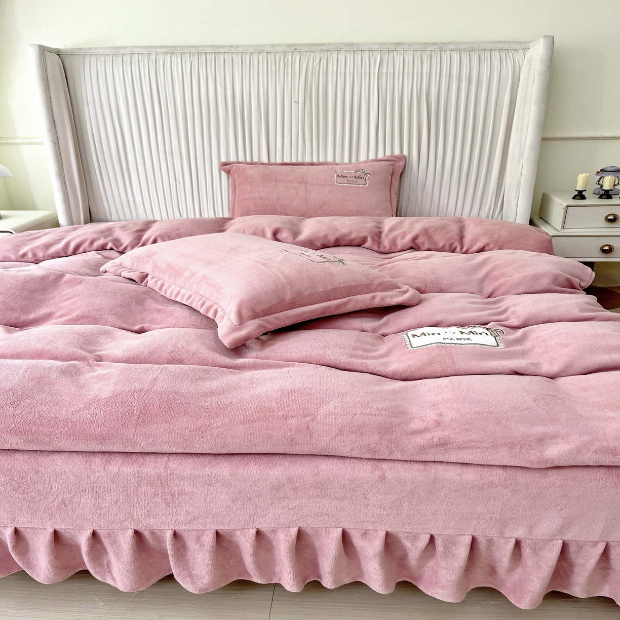 恋尚羽家纺  2025新款牛奶绒绣花四件套 豆沙色