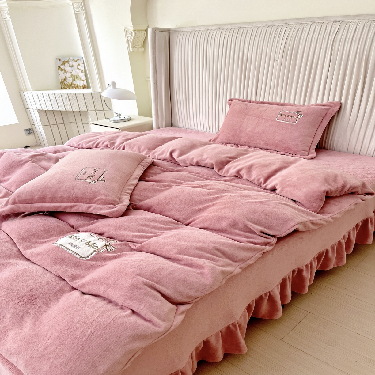 91家纺网 家纺一手货源 找家纺 （总）恋尚羽家纺  2025新款牛奶绒绣花四件套