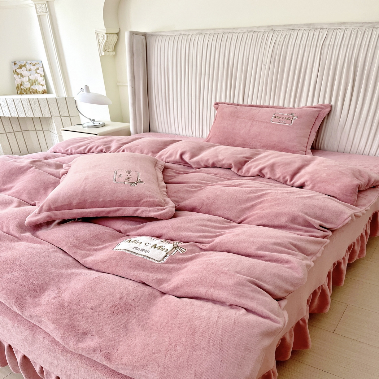 91家纺网 家纺一手货源 找家纺 （总）恋尚羽家纺  2025新款牛奶绒绣花四件套