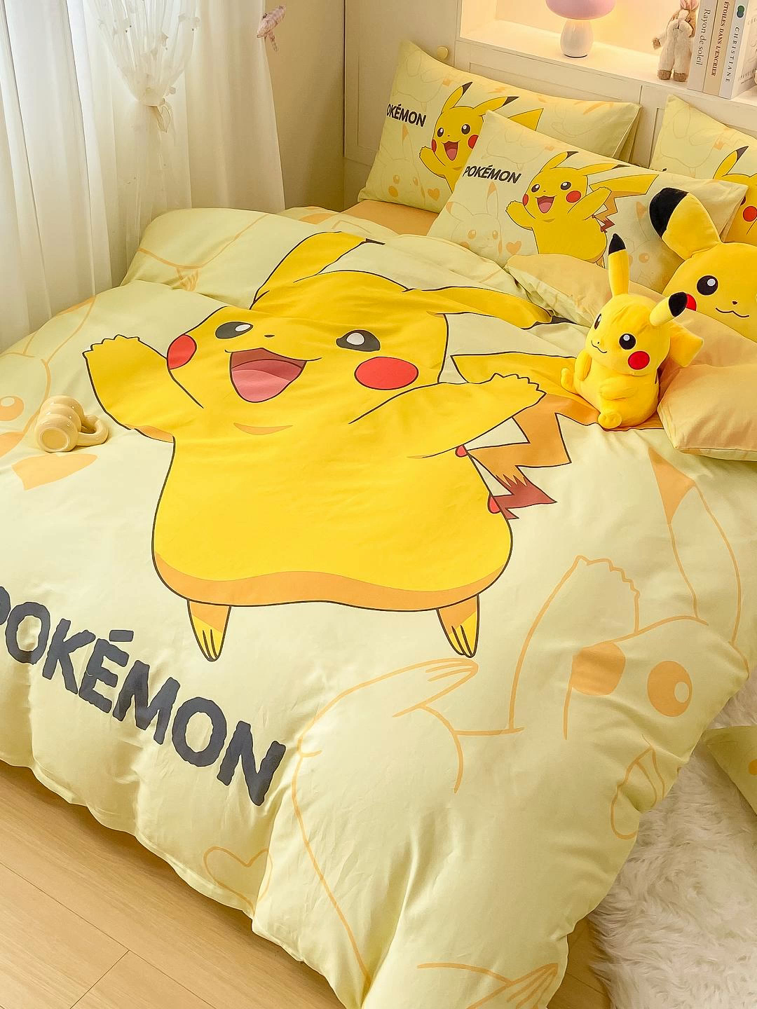 91家纺网 家纺一手货源 找家纺 博雅 2025新款宝可梦皮卡丘成人床正版授权全棉四件套 开心皮卡丘