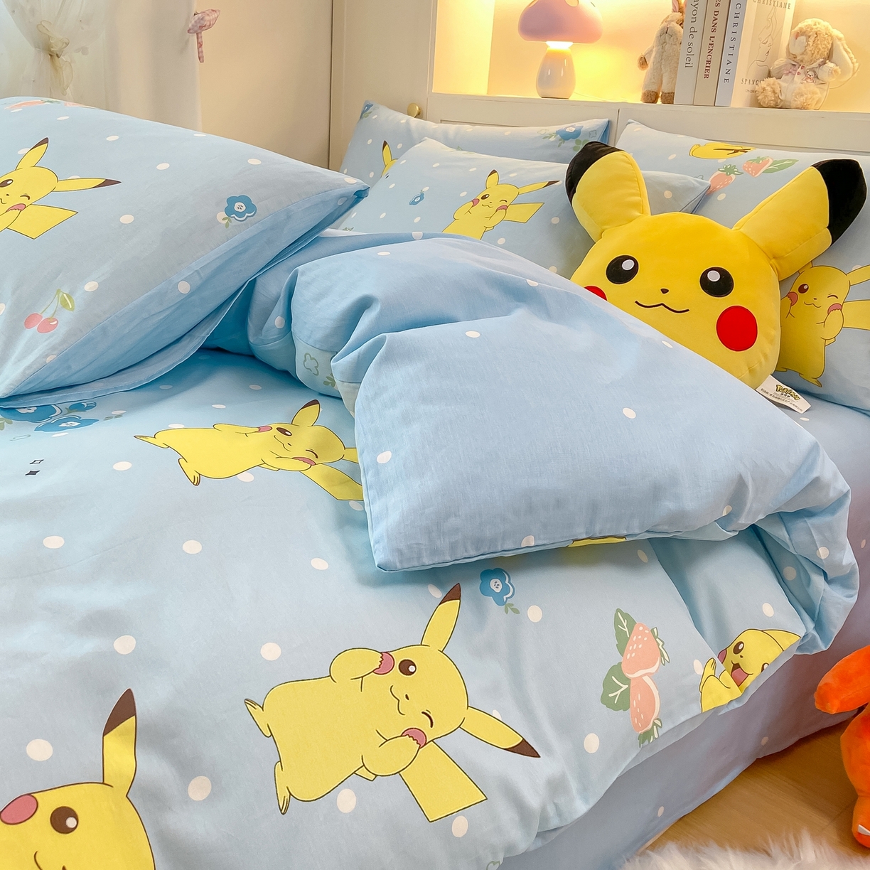 91家纺网 家纺一手货源 找家纺 博雅 2025新款宝可梦皮卡丘成人床正版授权全棉四件套 蓝色点点皮卡丘